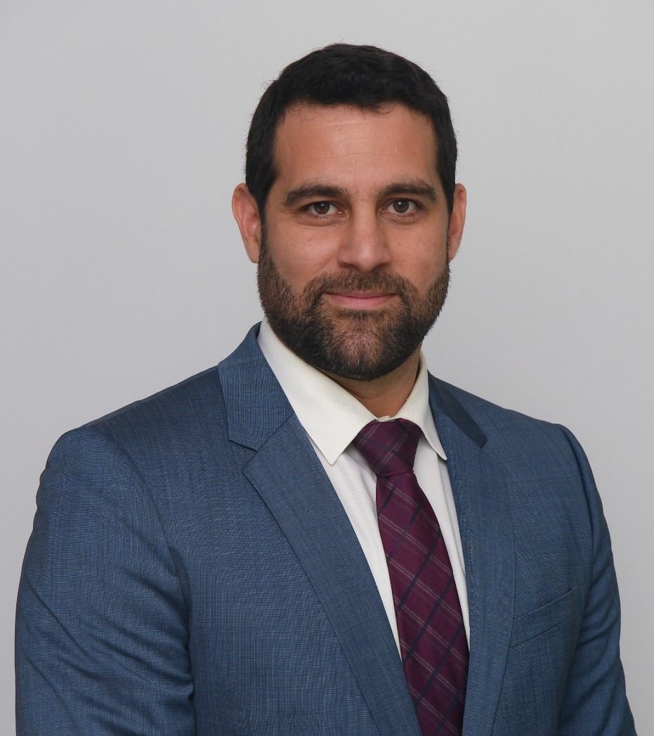 Adán Martínez